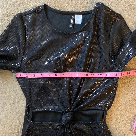 DIVIDED H&M BLACK SEQUIN BODYCON DRESS‎ WITH CUT-OUT DETAIL - Picture 7 of 11